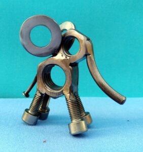 Eléphanteau en boulons