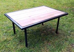 Table basse métal et chêne